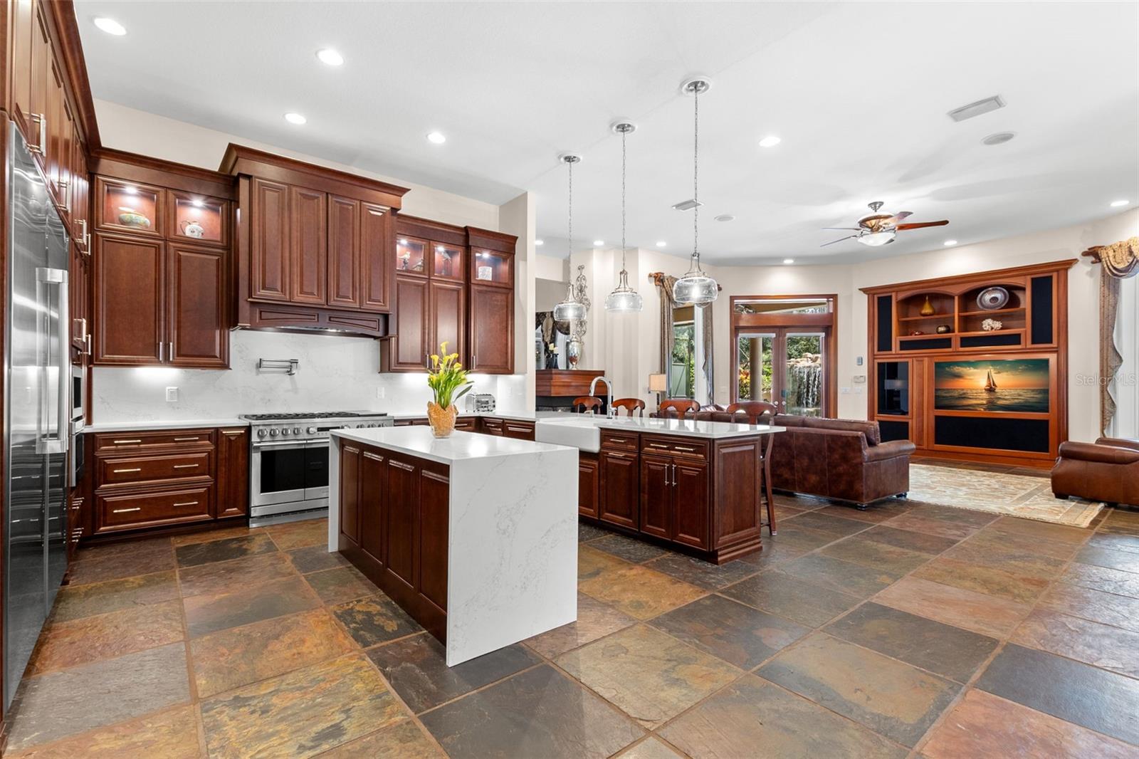 TB8428028 Property Photo