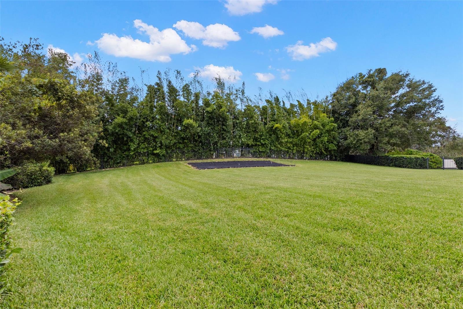 TB8428028 Property Photo