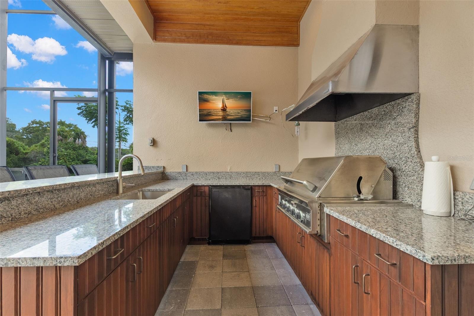 TB8428028 Property Photo