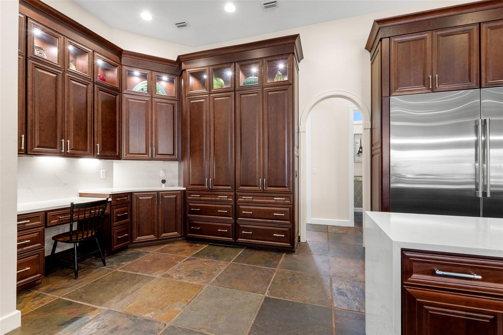 TB8428028 Property Photo