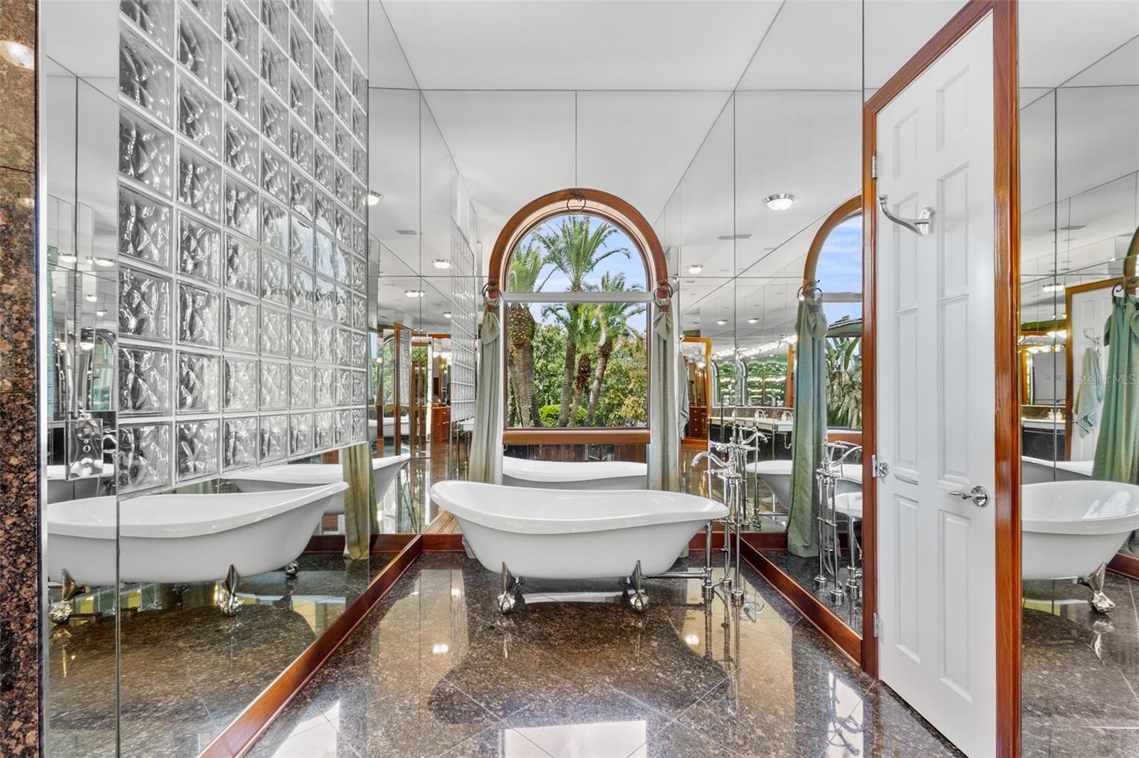 TB8428028 Property Photo