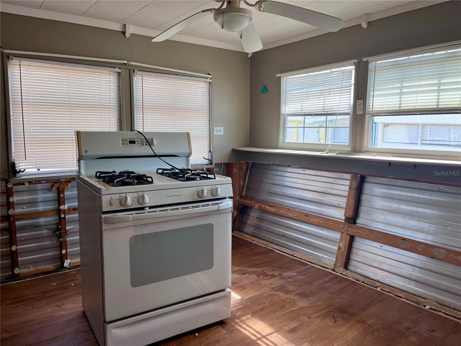 A4665199 Property Photo