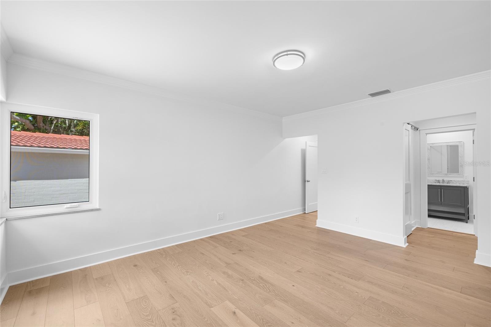 Main House - Primary Bedroom #1