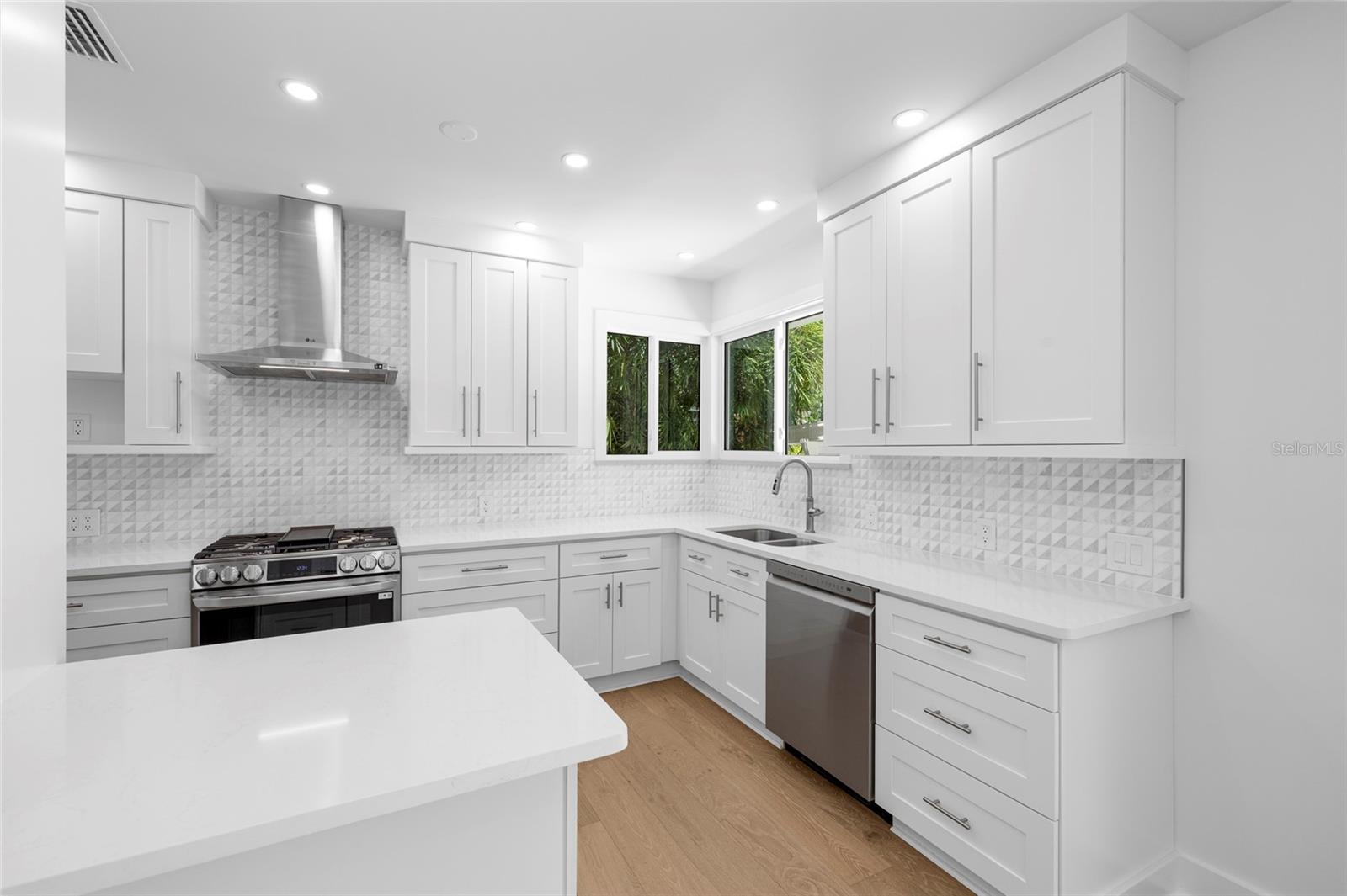 Main House - Kitchen