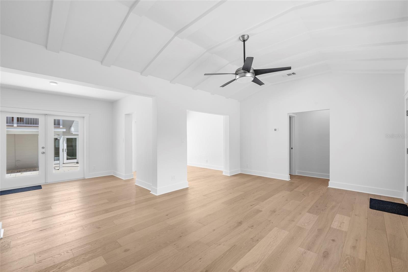 Main House - Living Room