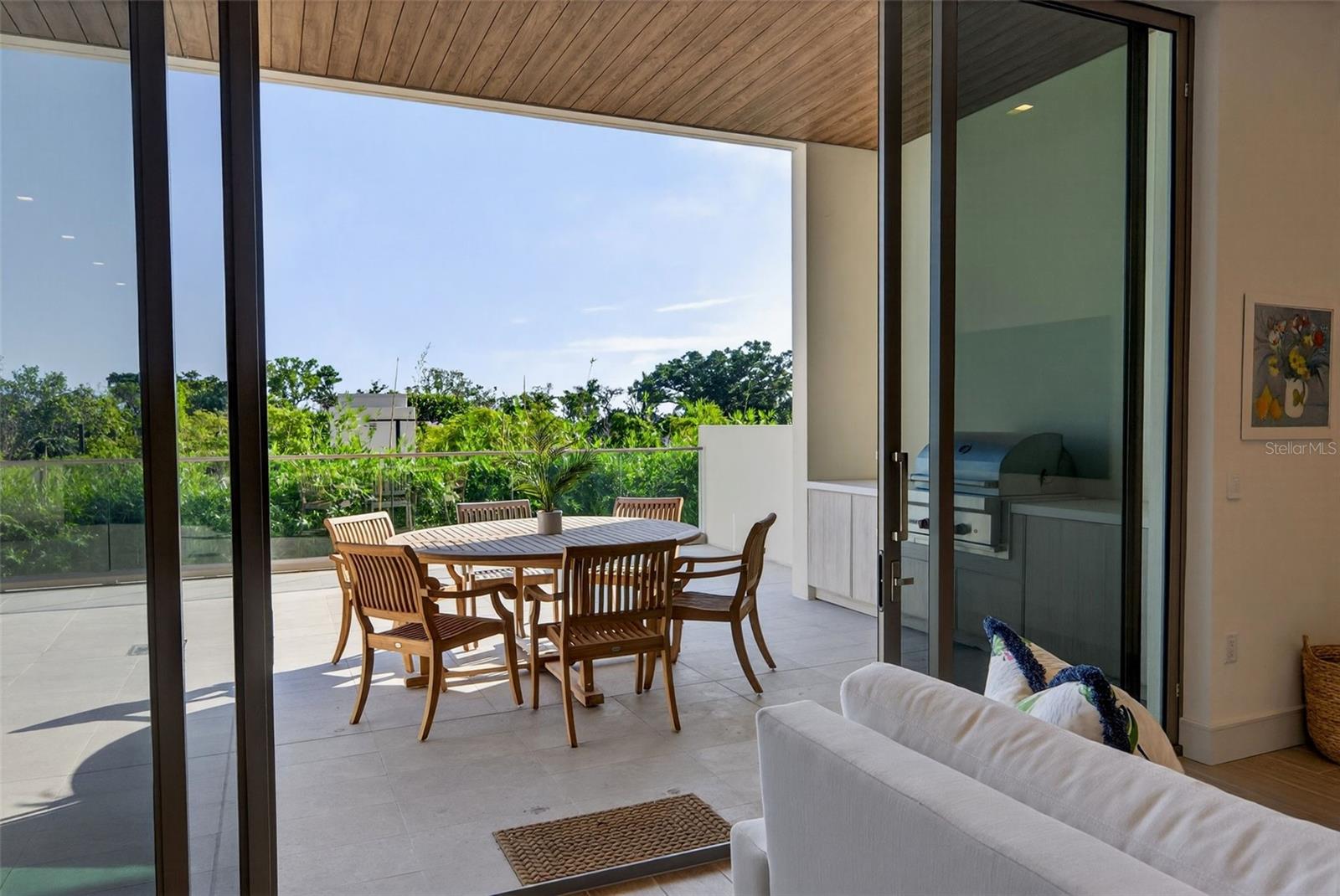 A4665247 Property Photo