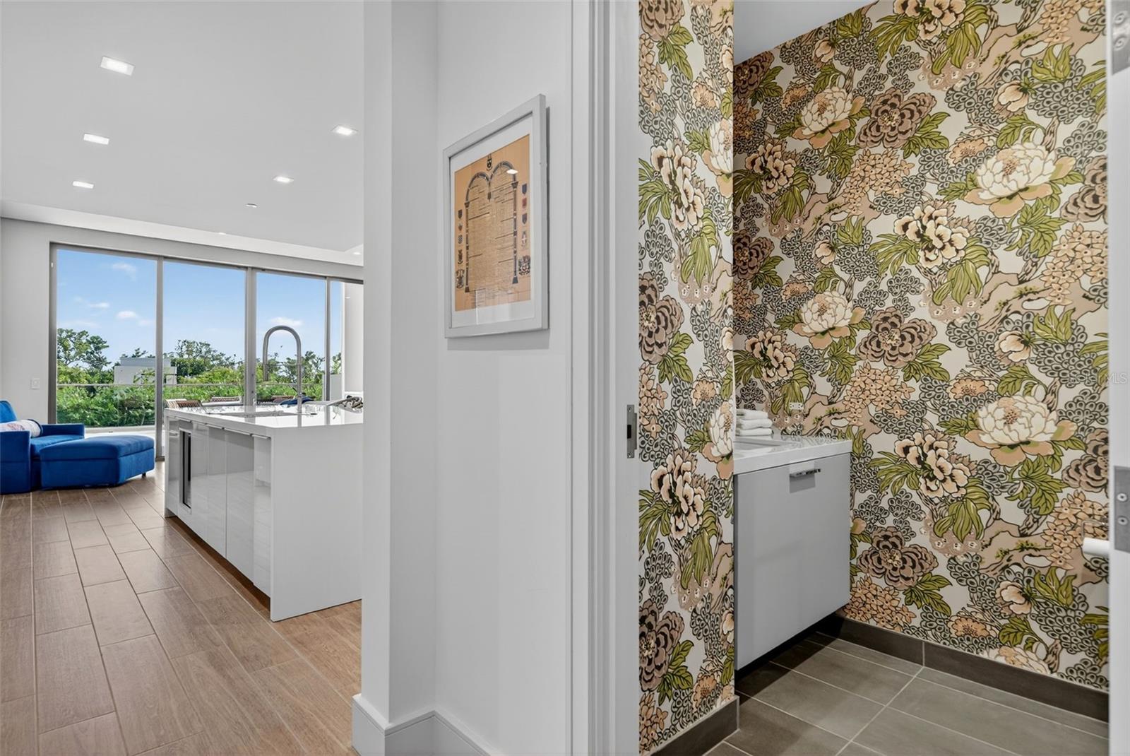 A4665247 Property Photo