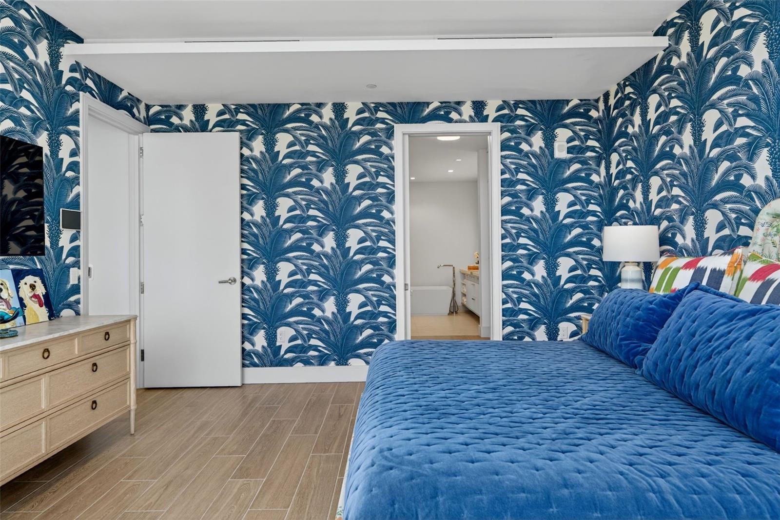 A4665247 Property Photo