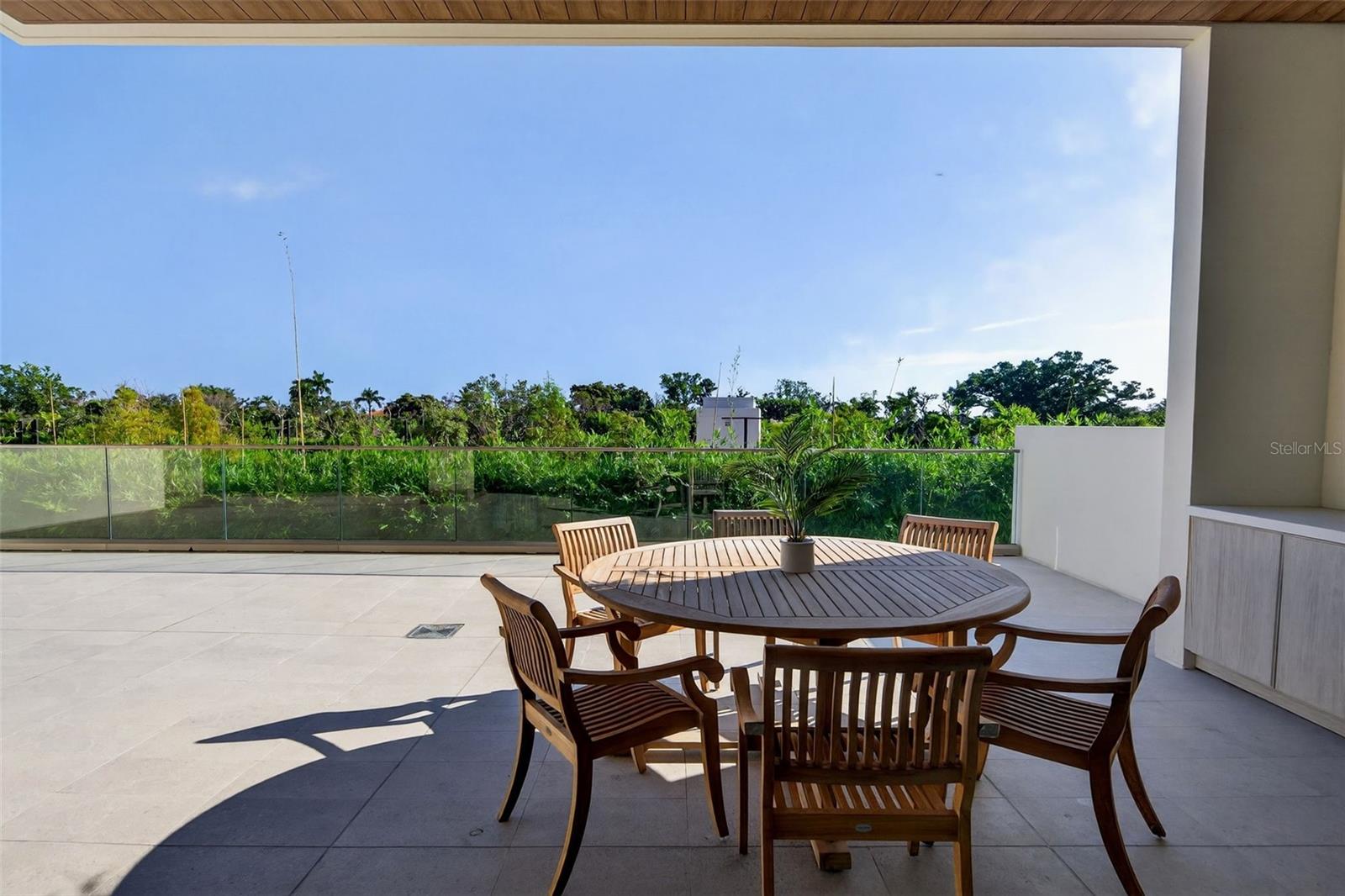 A4665247 Property Photo