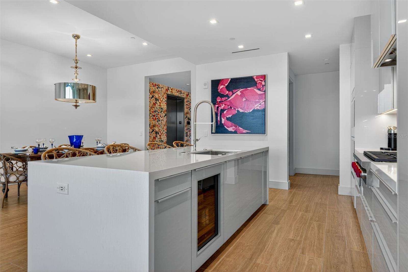 A4665247 Property Photo