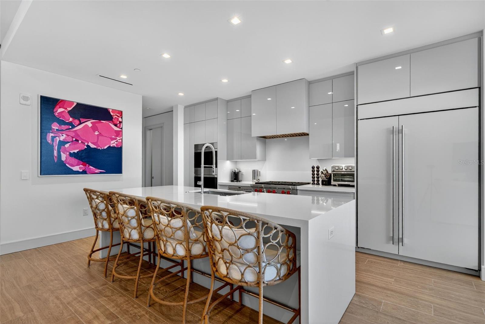 A4665247 Property Photo