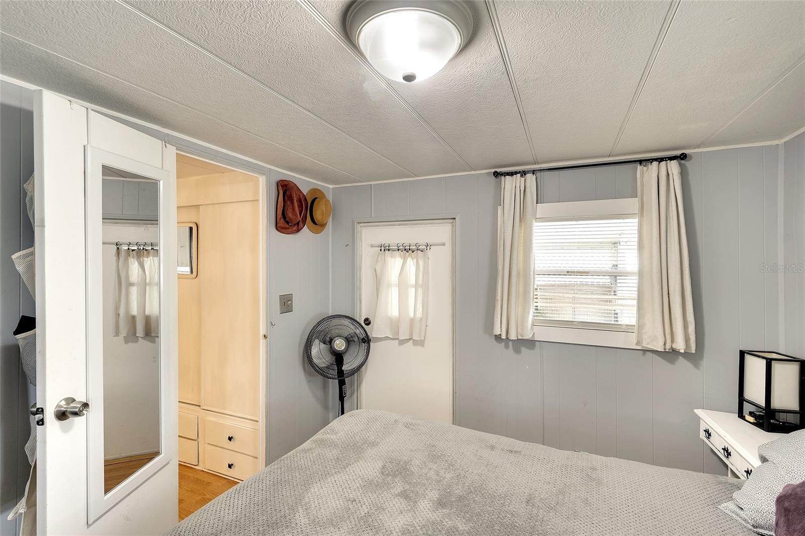 A4665251 Property Photo