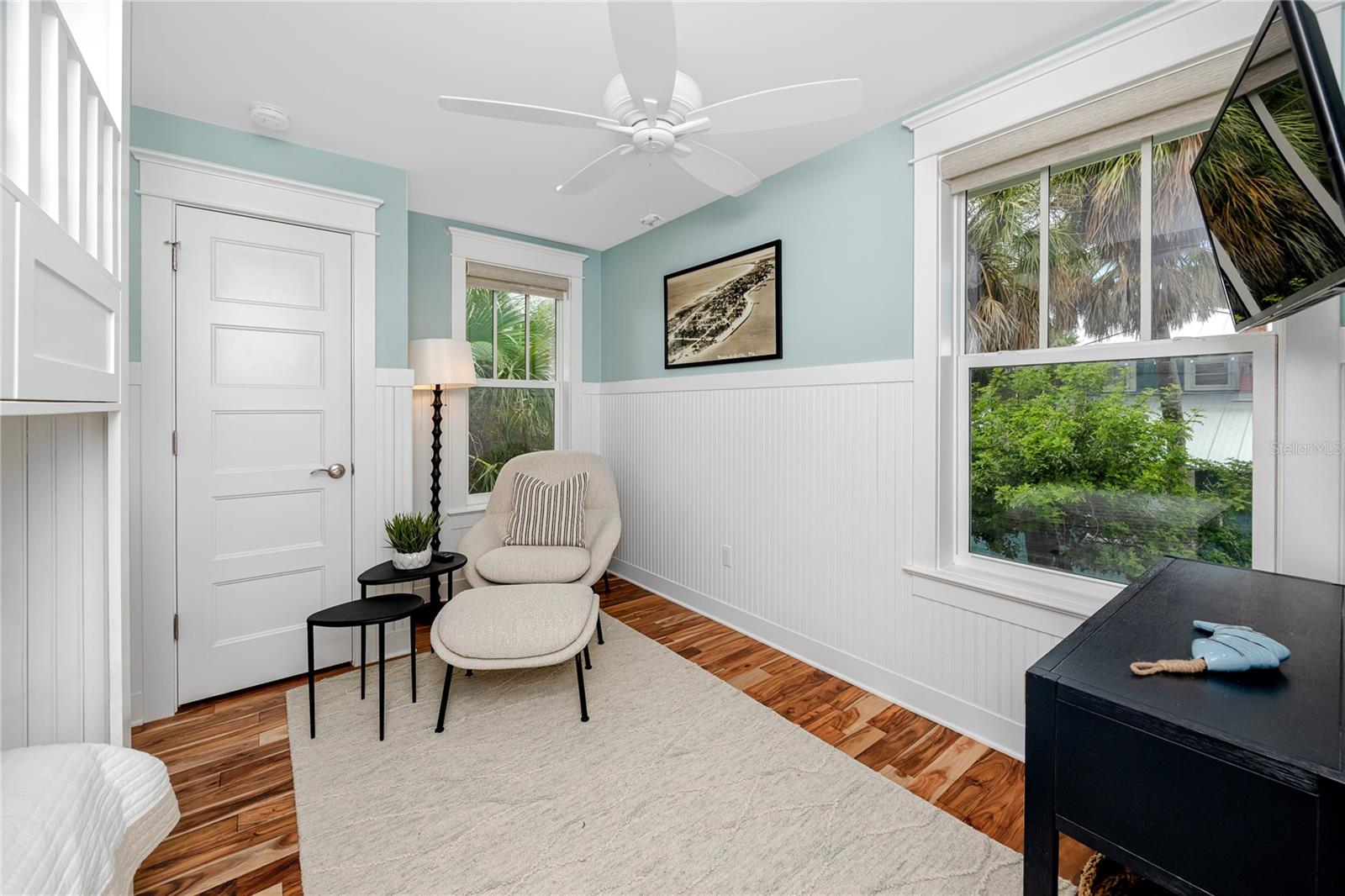 TB8428224 Property Photo