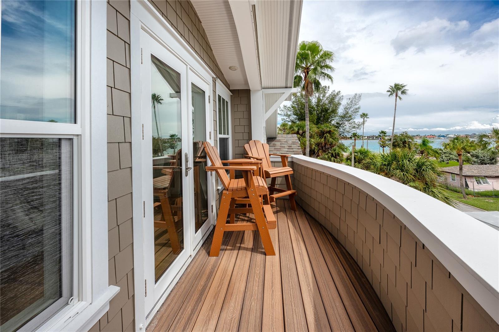 TB8428224 Property Photo