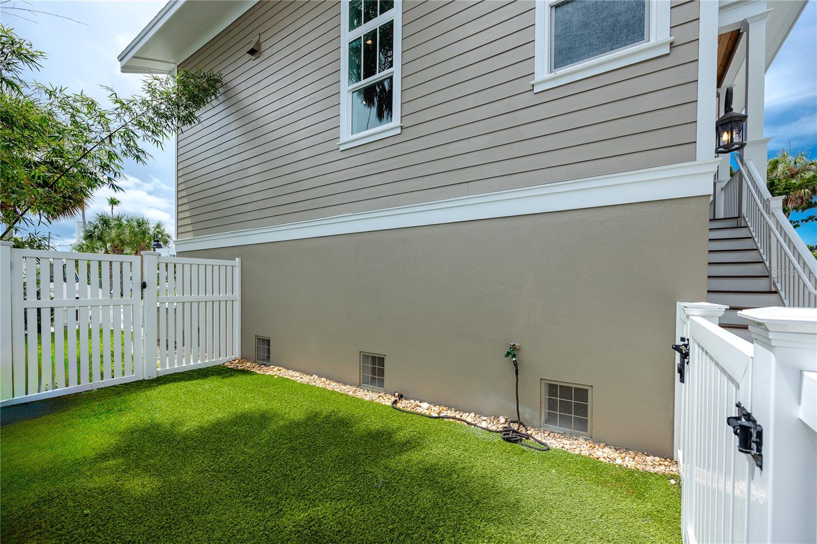 TB8428224 Property Photo