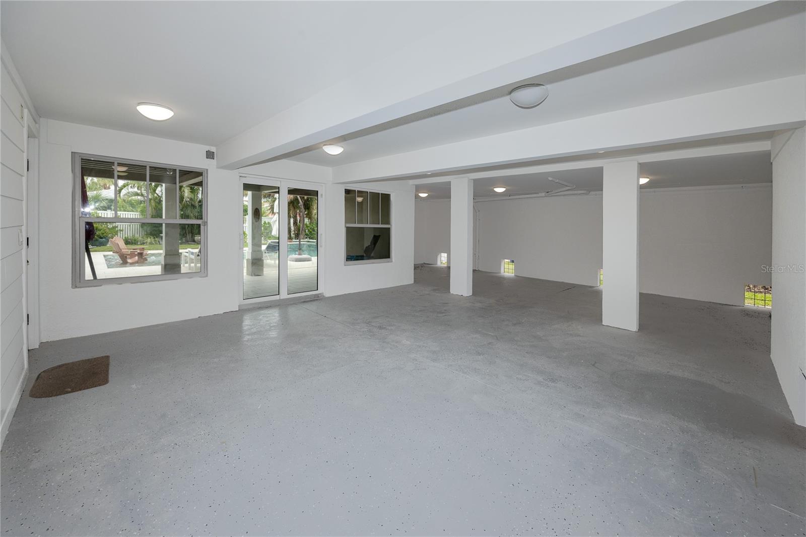 TB8428224 Property Photo