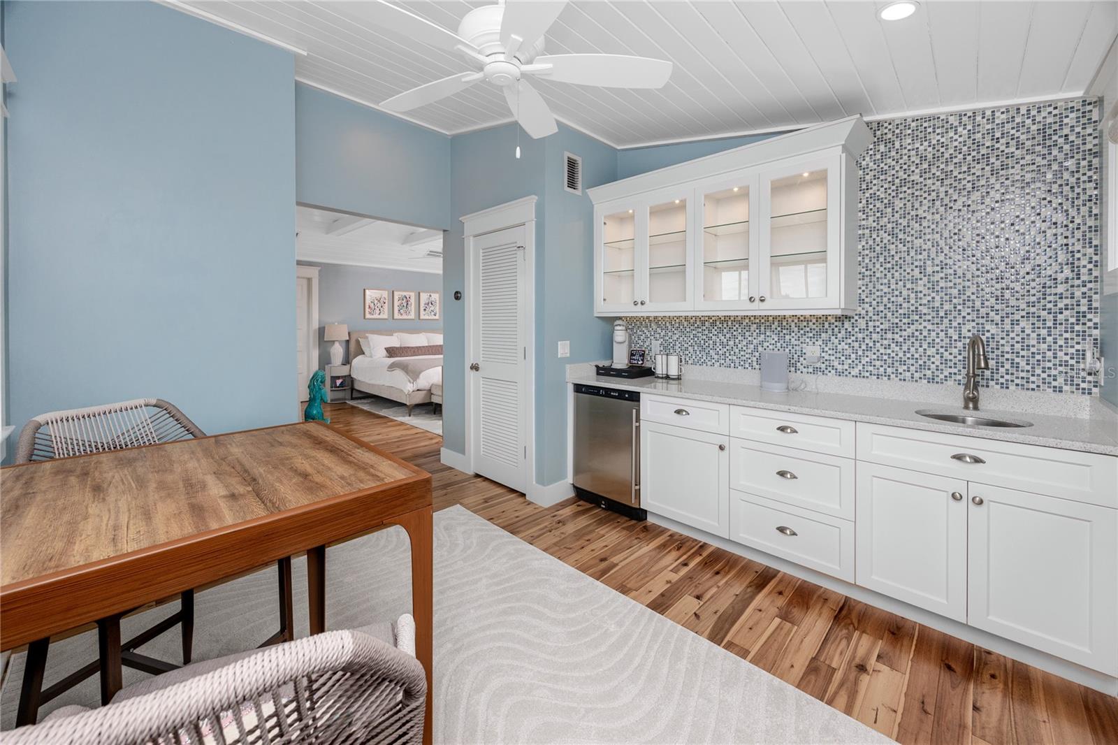 TB8428224 Property Photo