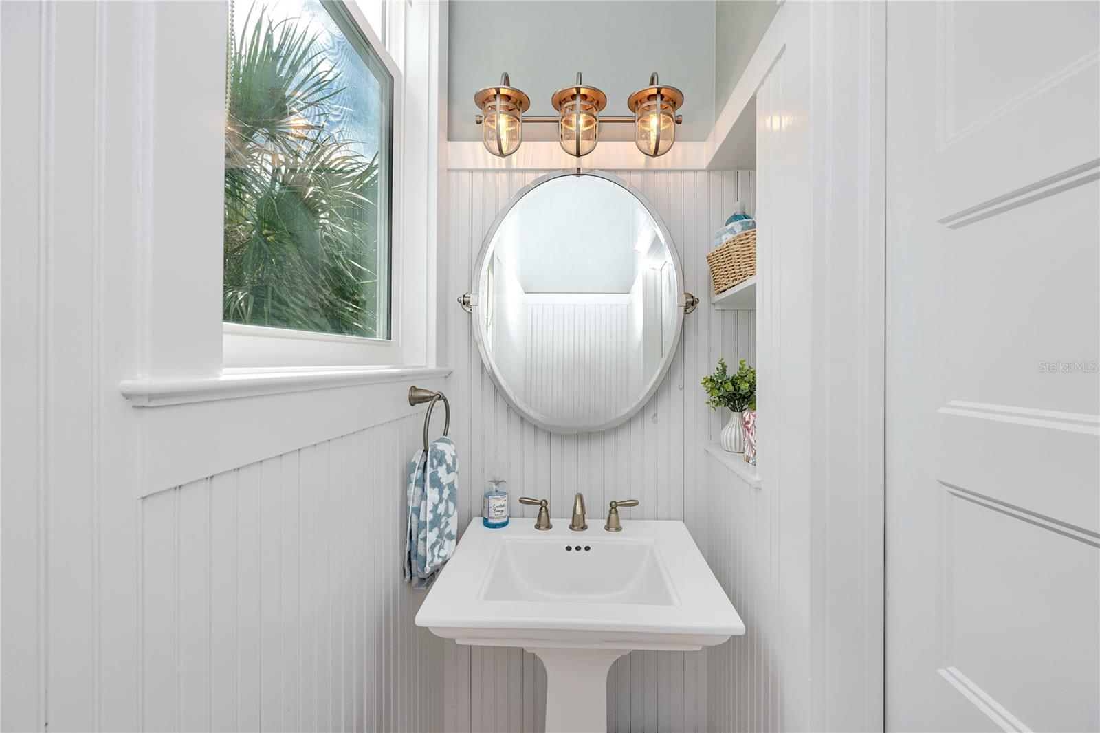 TB8428224 Property Photo