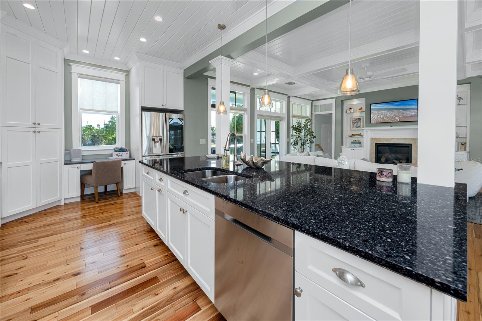 TB8428224 Property Photo