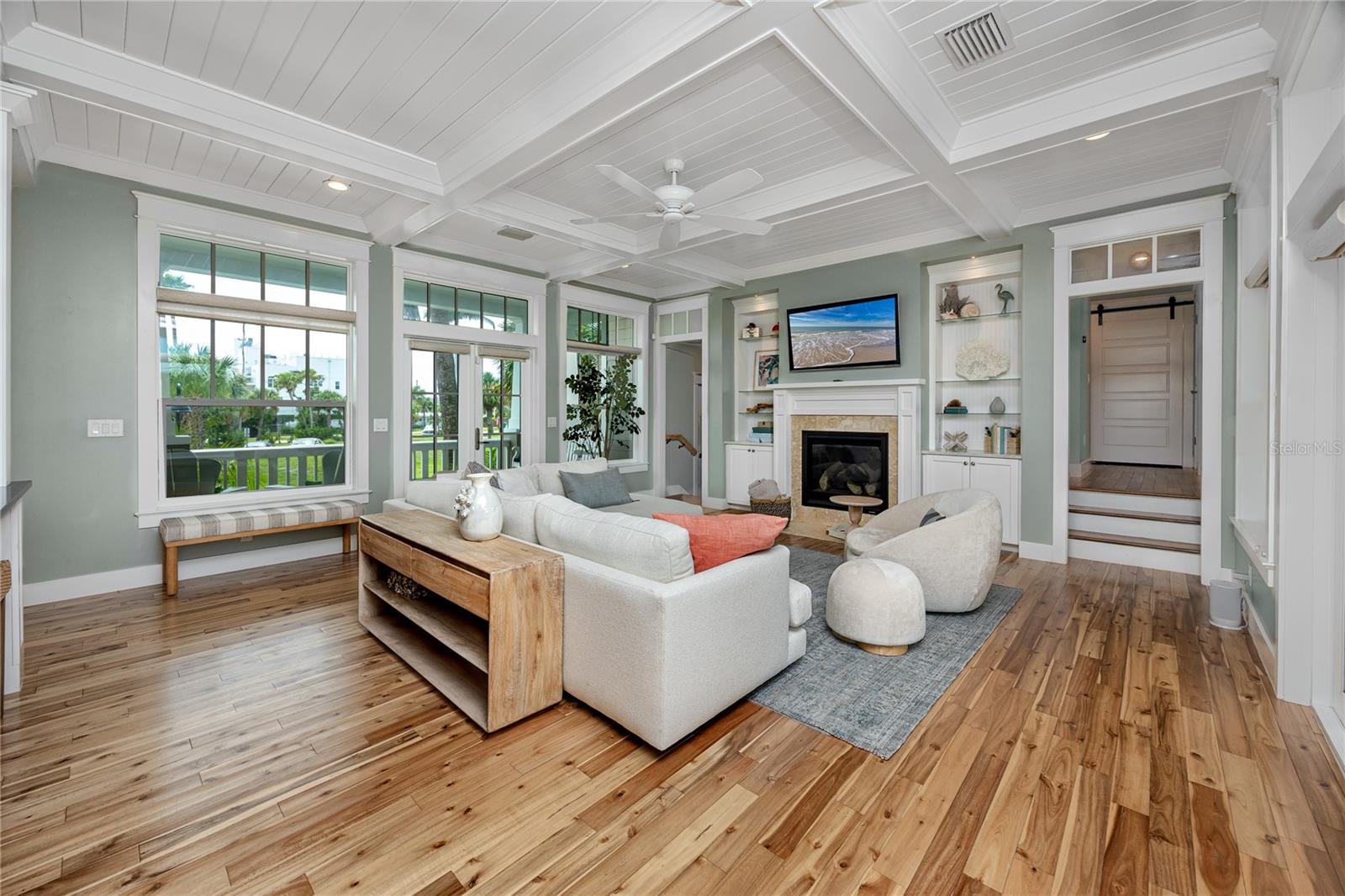 TB8428224 Property Photo