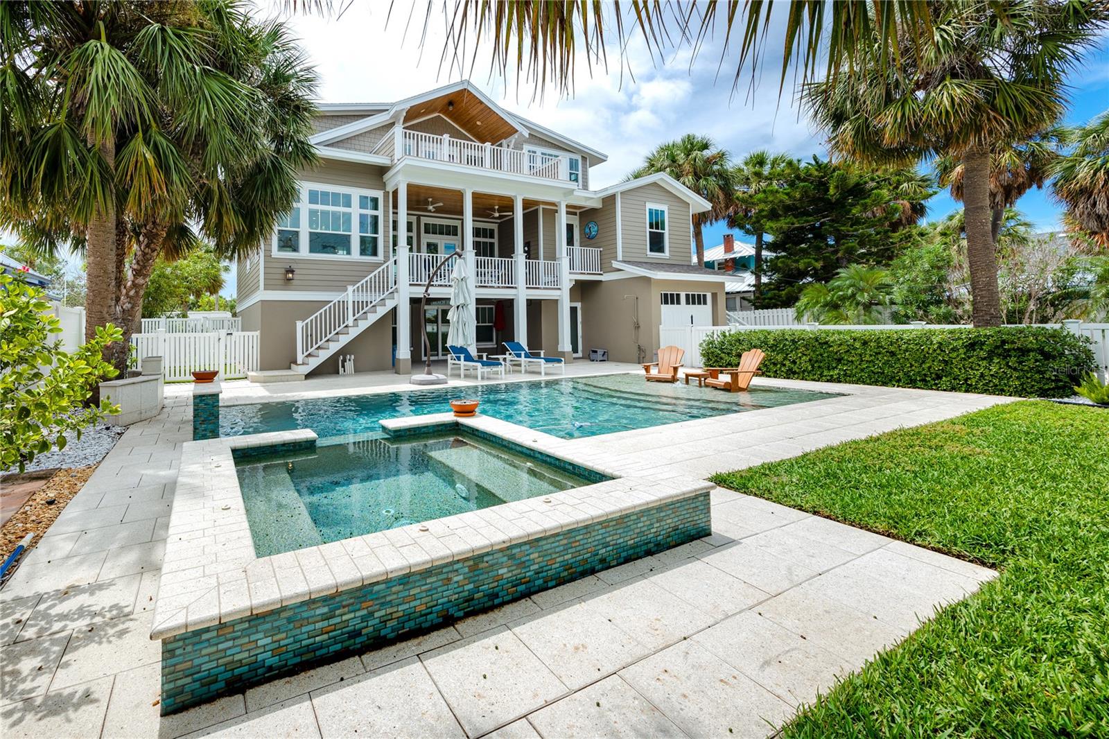 TB8428224 Property Photo