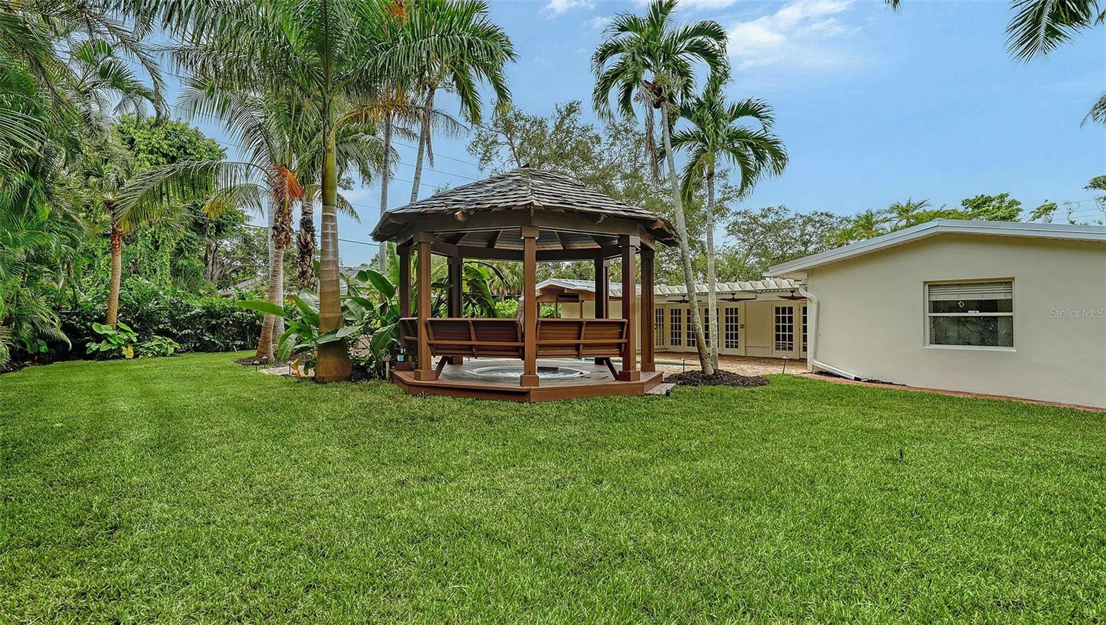 A4665264 Property Photo
