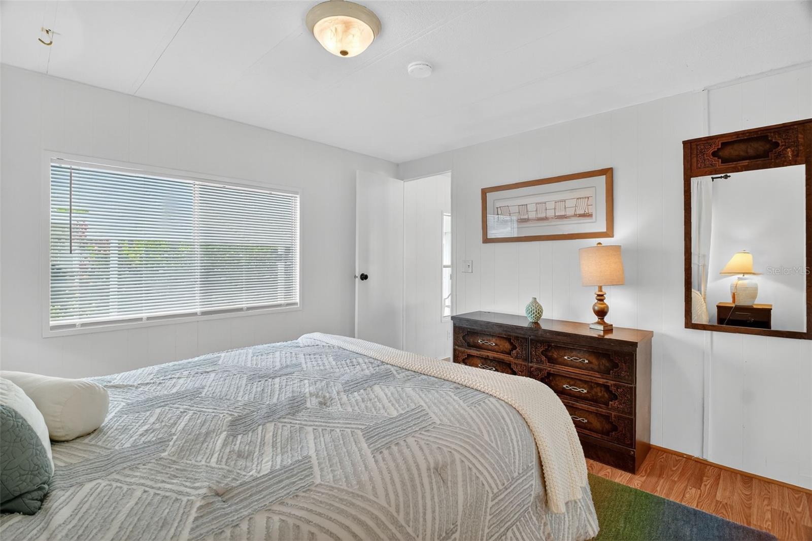 O6344748 Property Photo