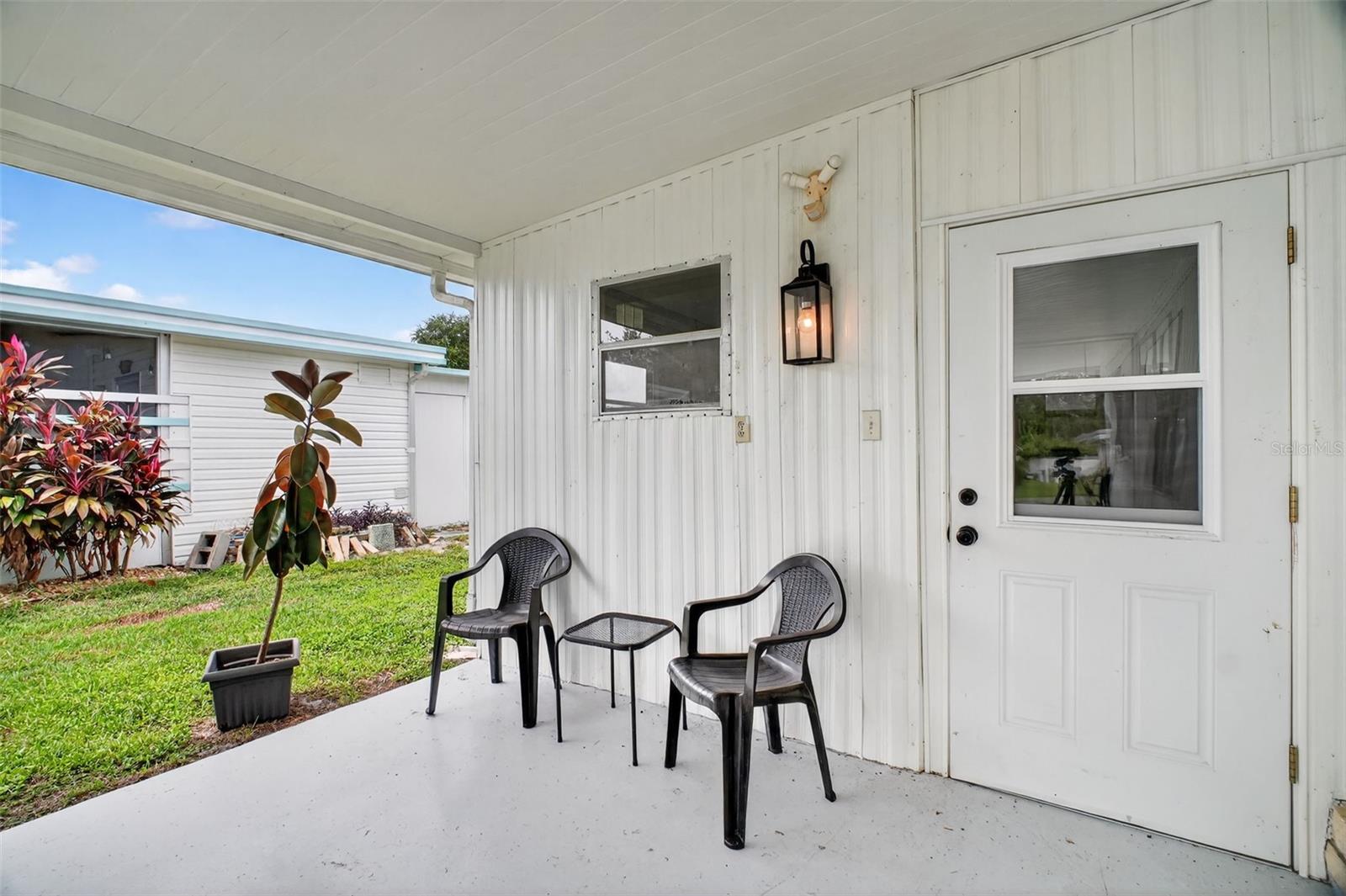 O6344748 Property Photo