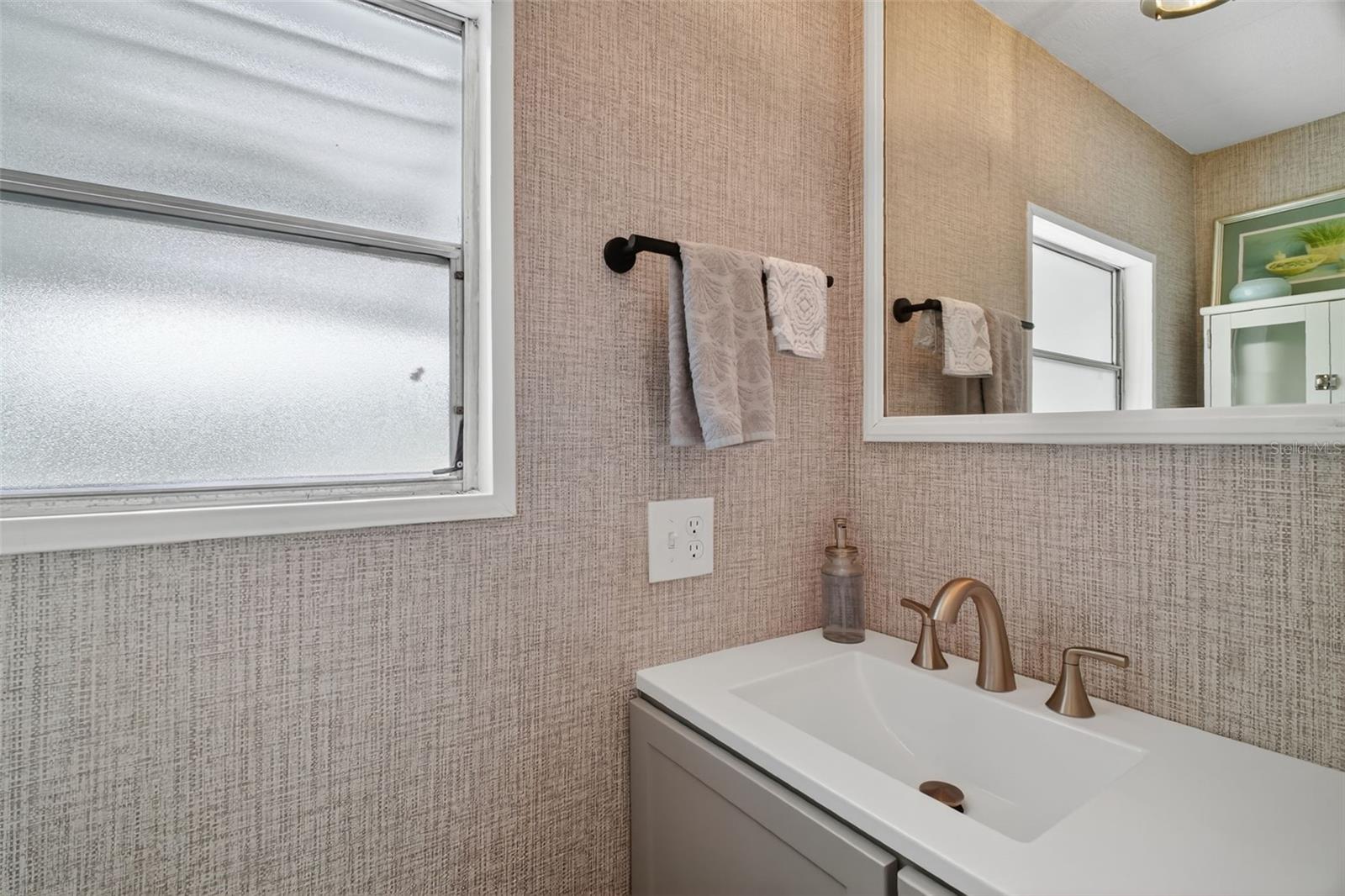 O6344748 Property Photo