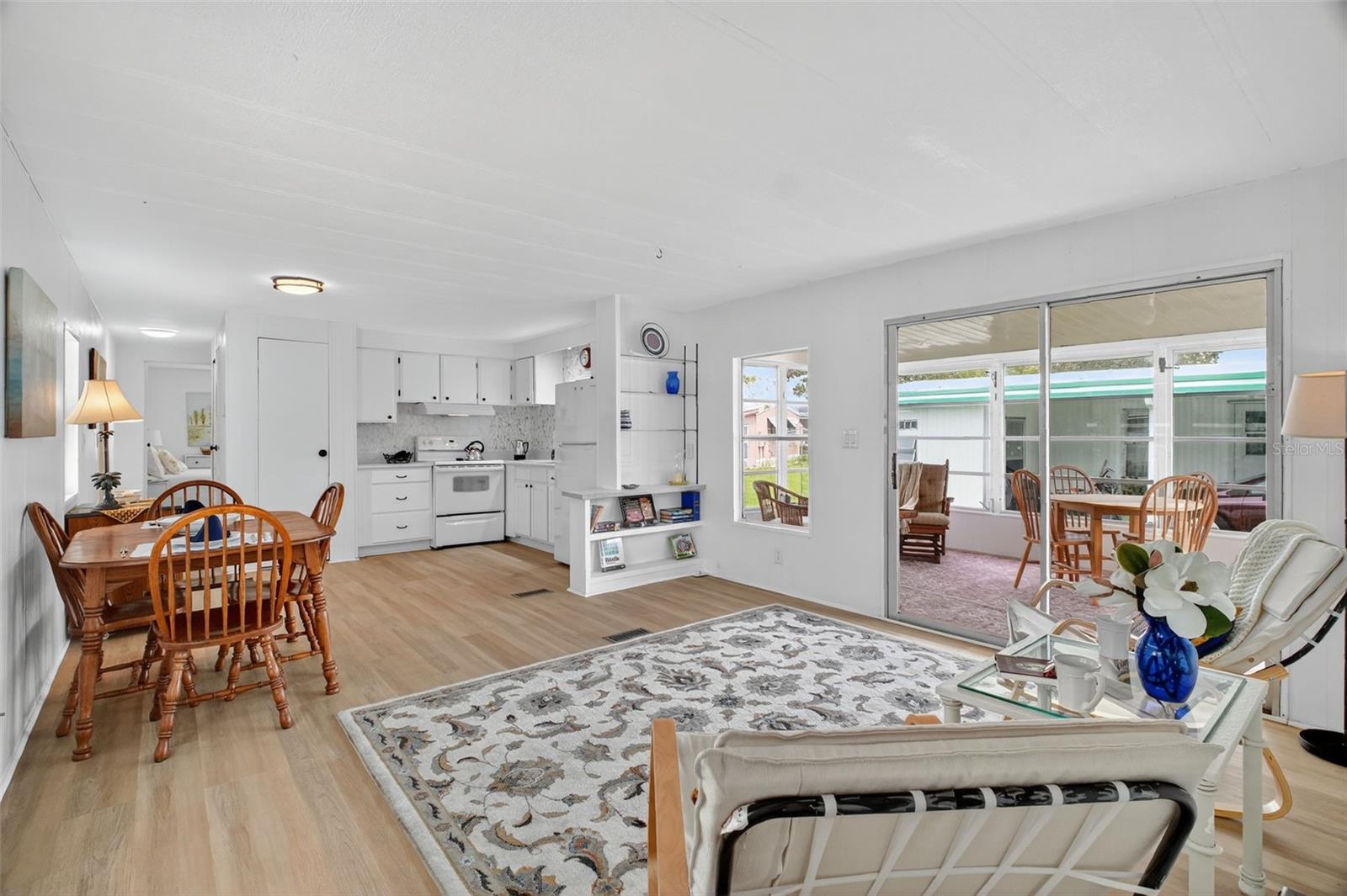 O6344748 Property Photo