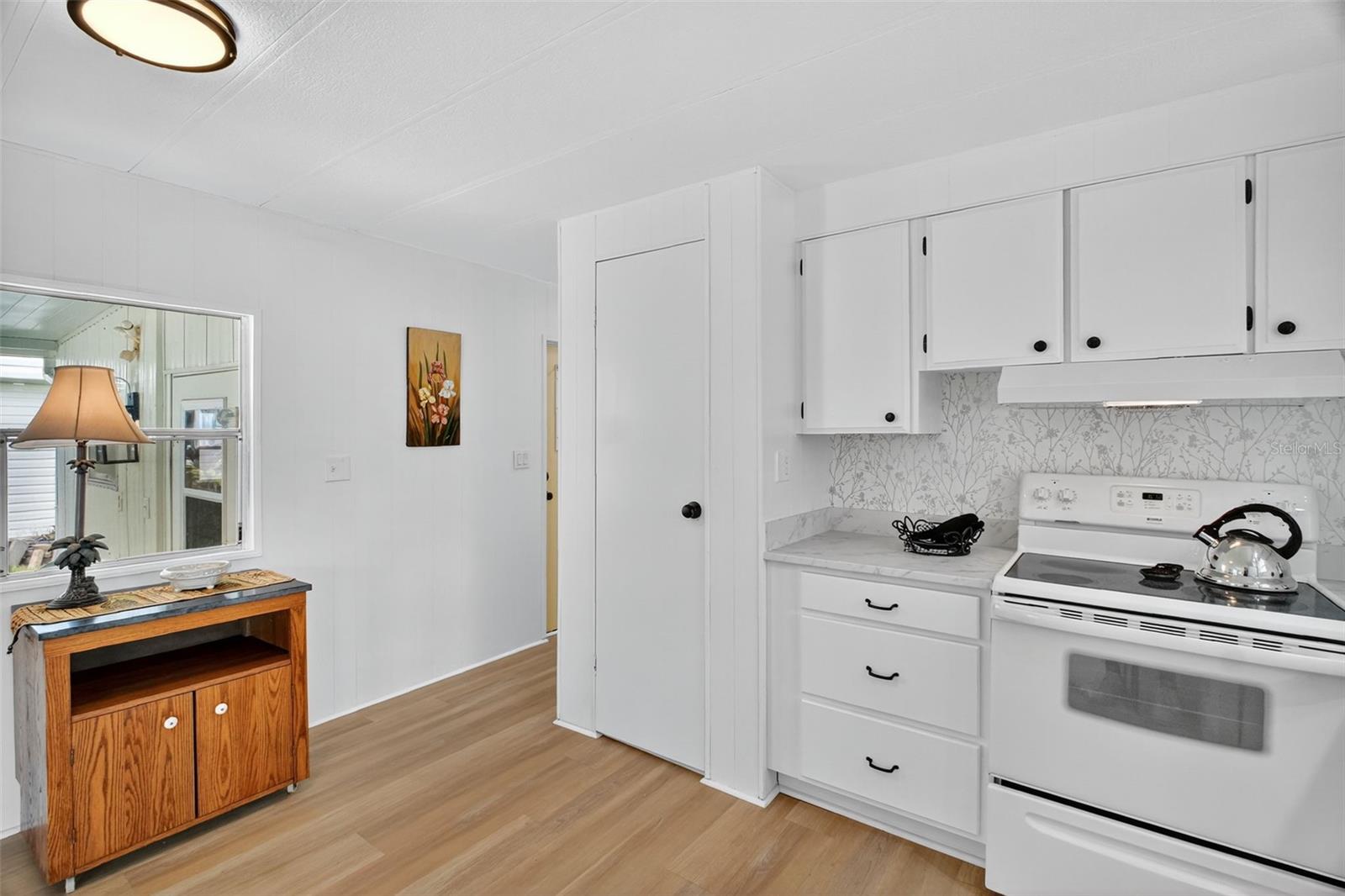 O6344748 Property Photo