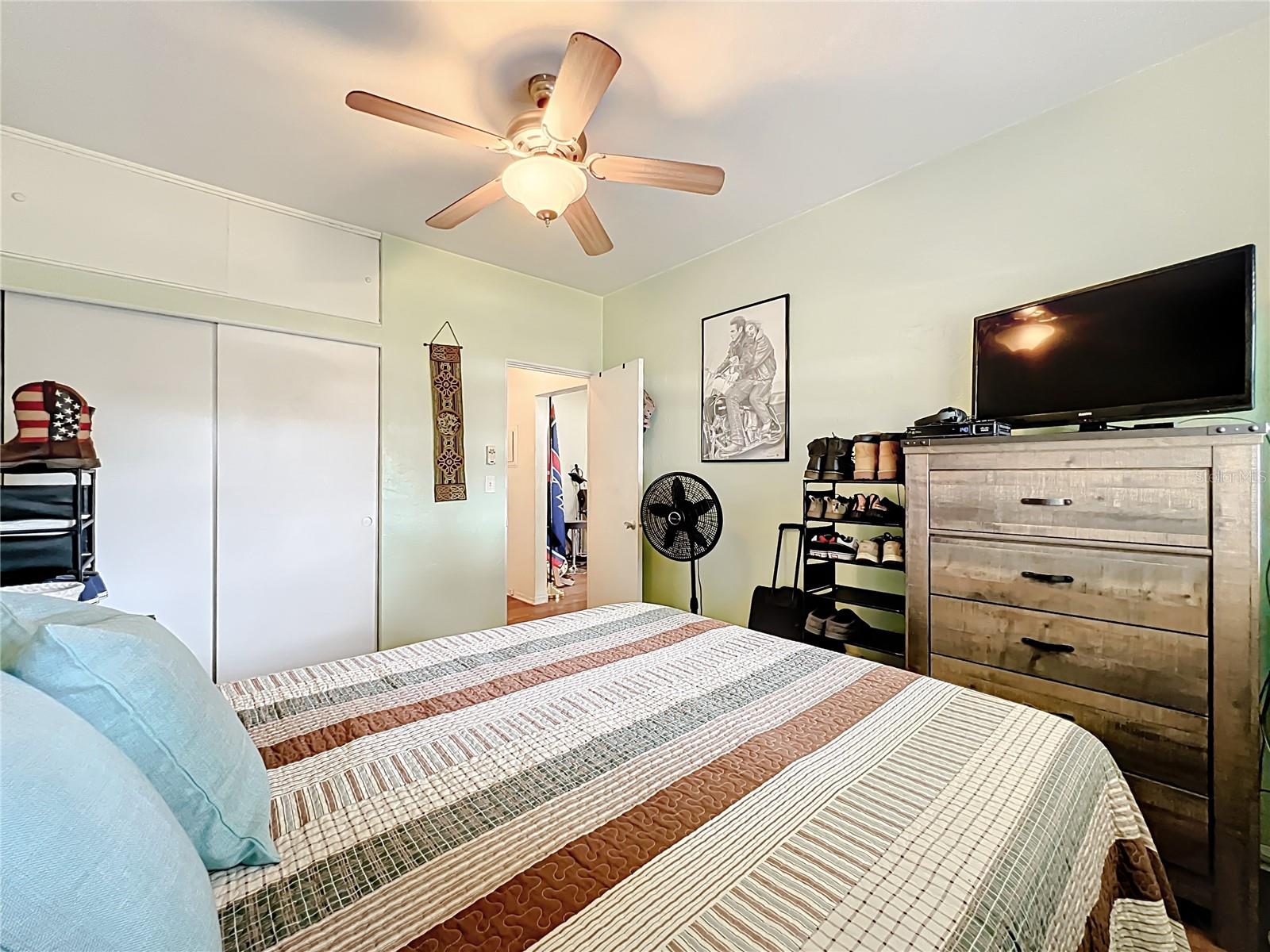 TB8428365 Property Photo