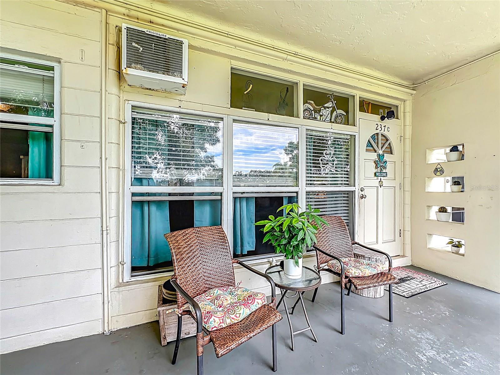 TB8428365 Property Photo