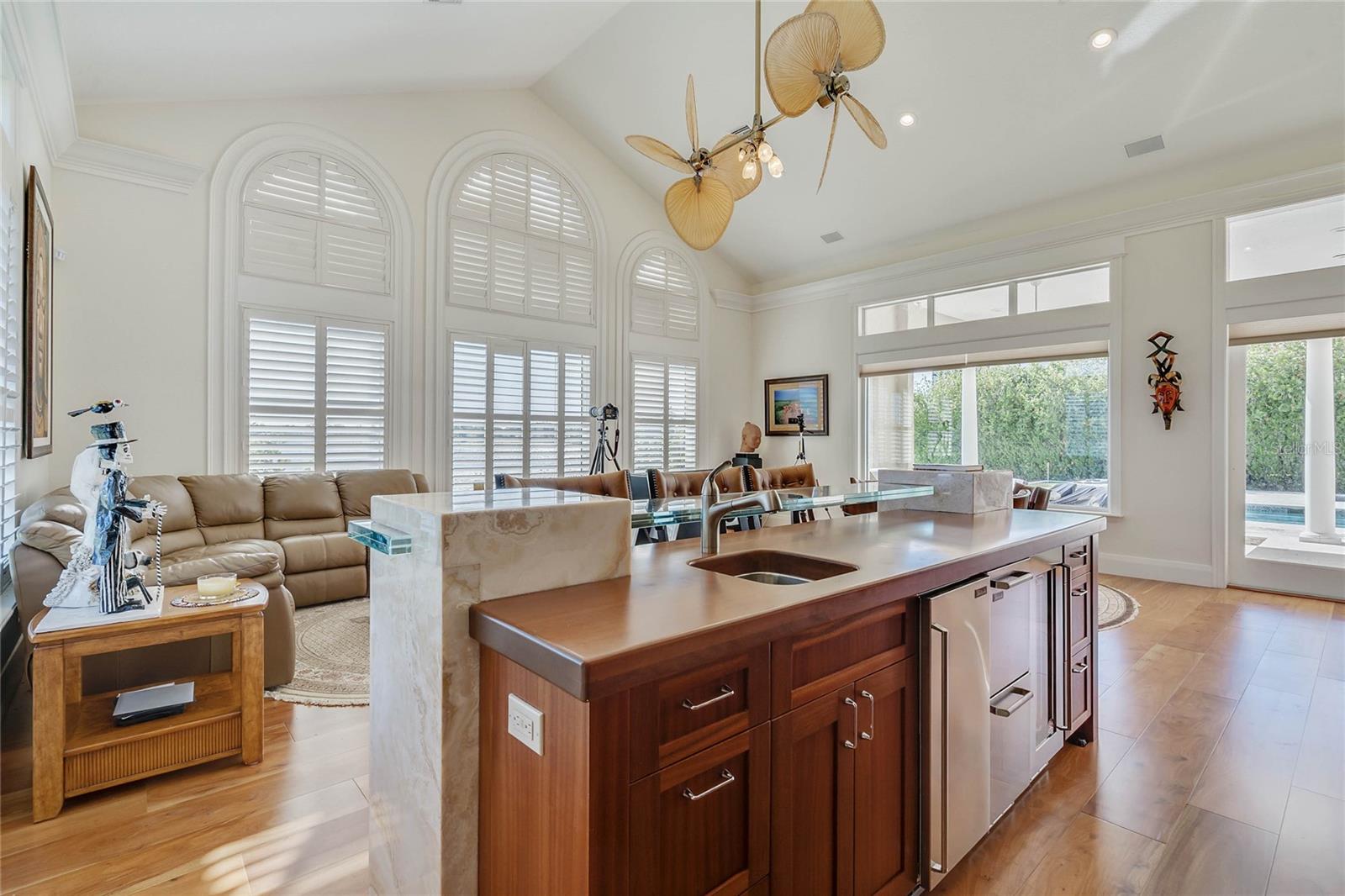 O6344799 Property Photo