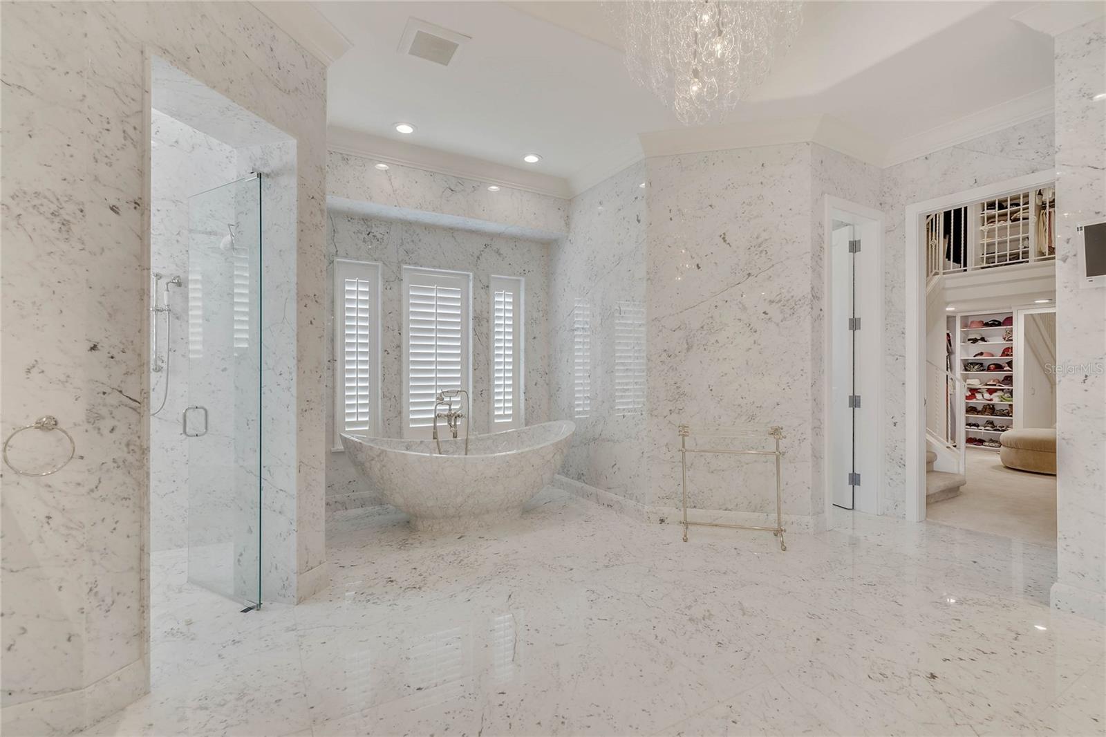 O6344799 Property Photo