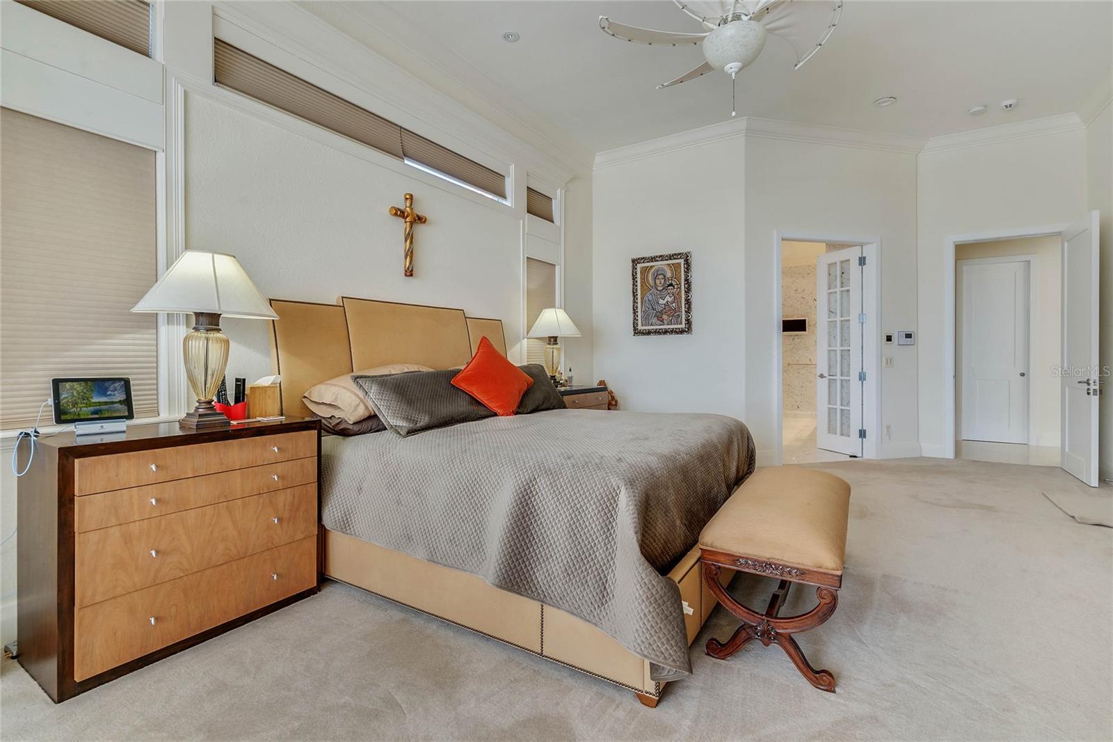 O6344799 Property Photo