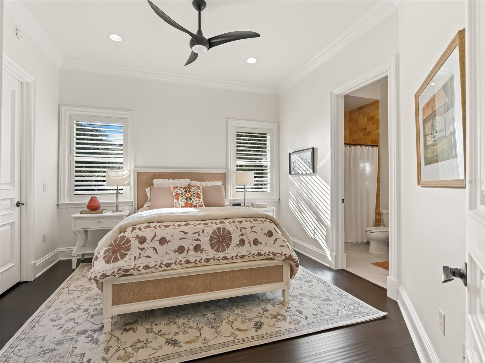 OM709708 Property Photo