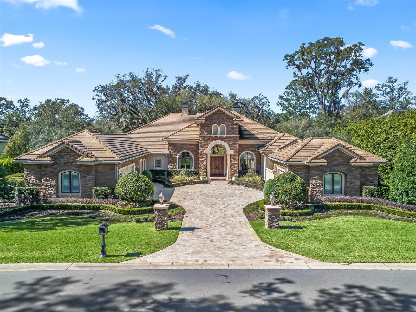 OM709708 Property Photo