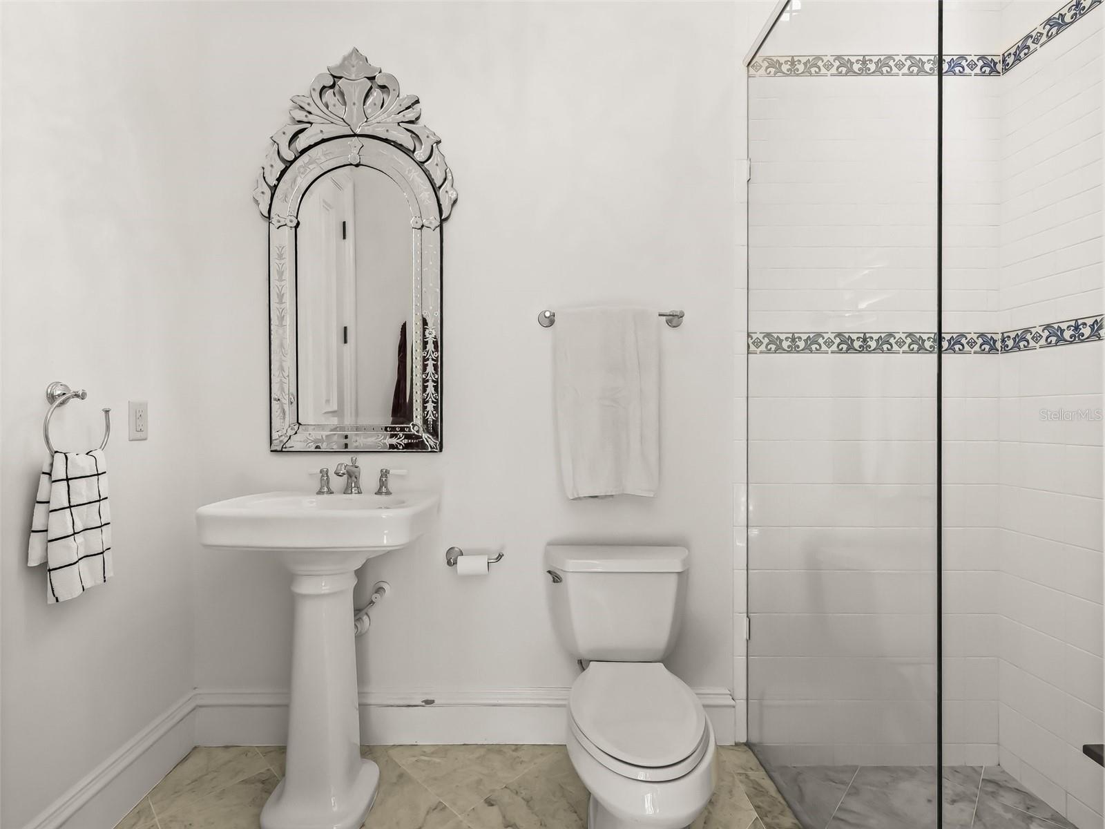 OM709708 Property Photo