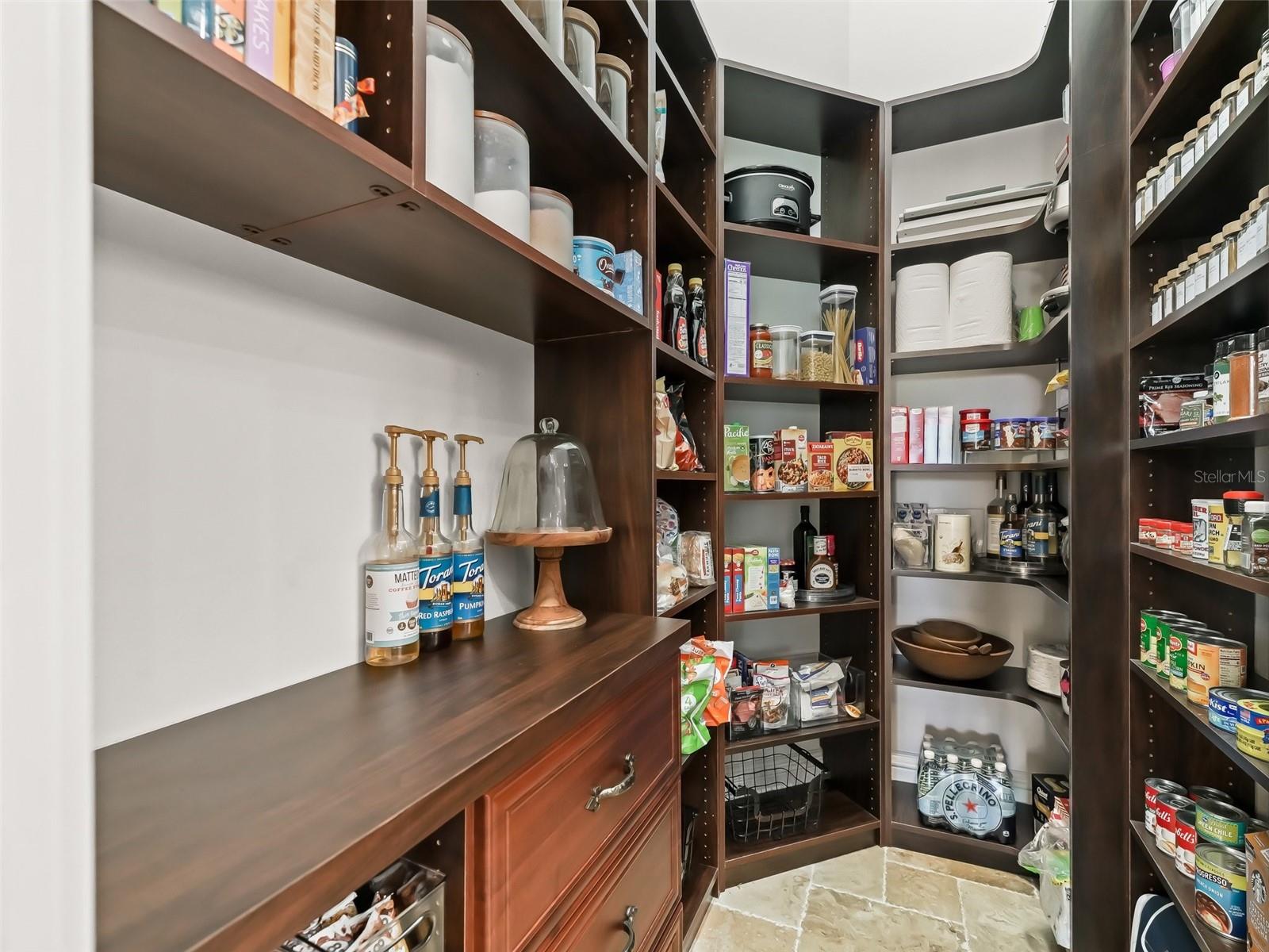 OM709708 Property Photo