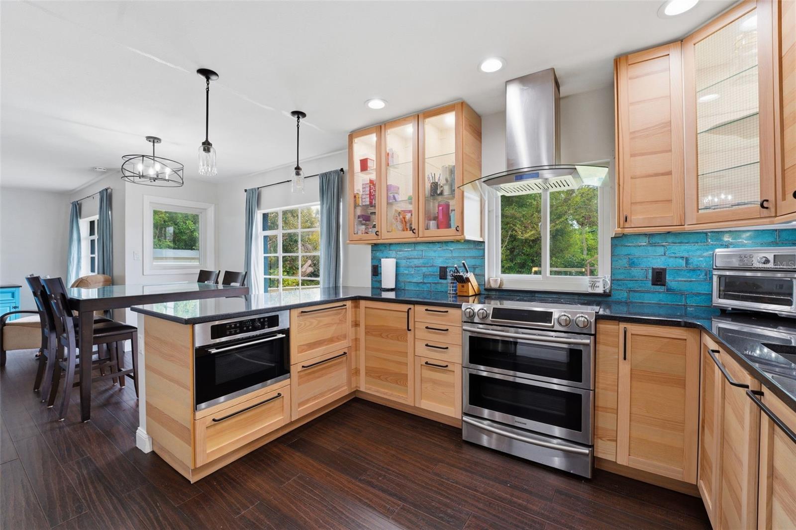 418 EDWARDS DR, SARASOTA, FL, 34243