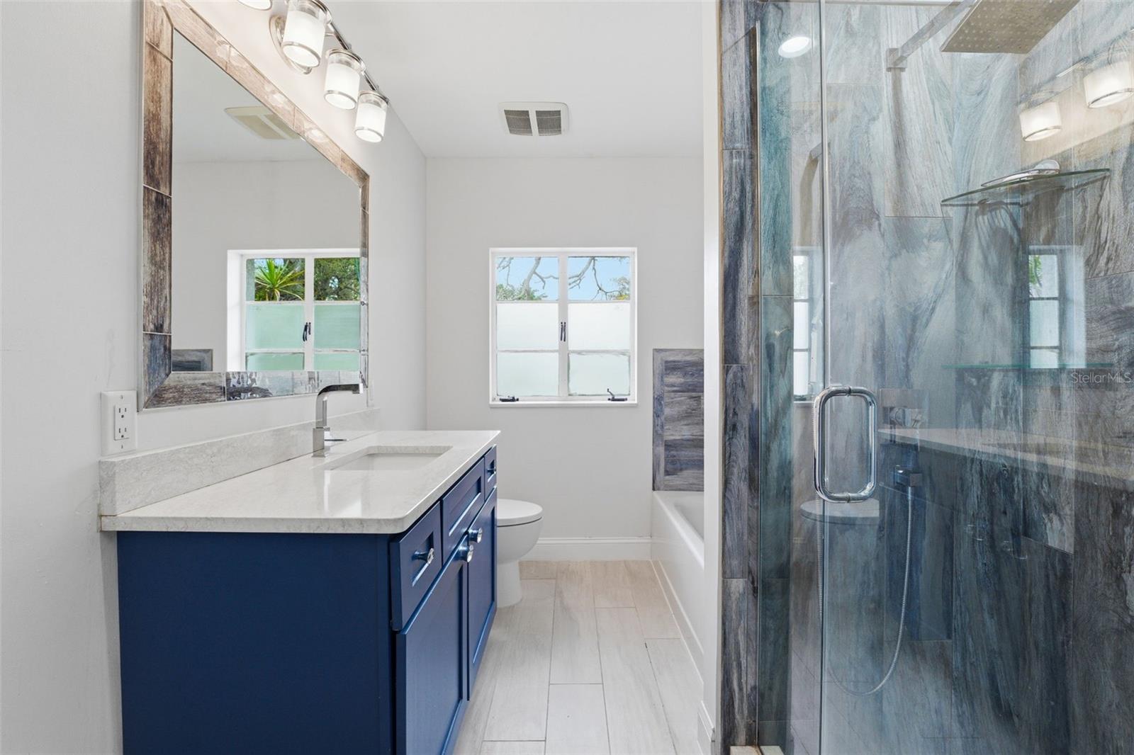 418 EDWARDS DR, SARASOTA, FL, 34243