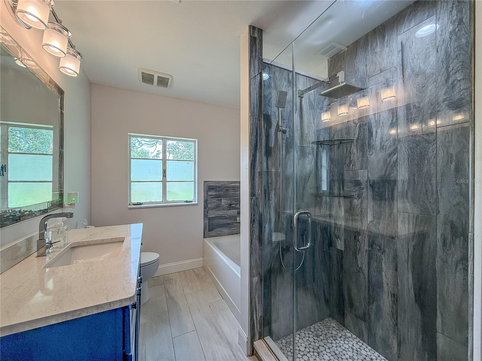 418 EDWARDS DR, SARASOTA, FL, 34243