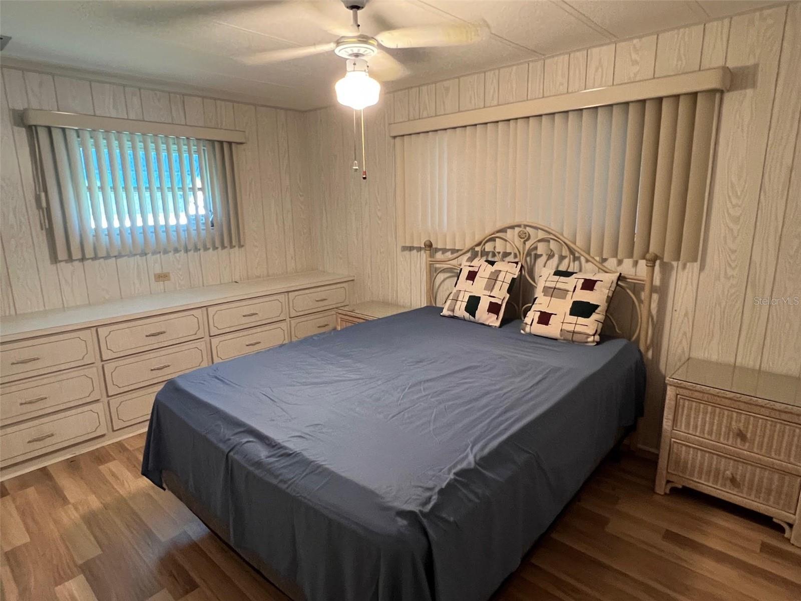 TB8428461 Property Photo