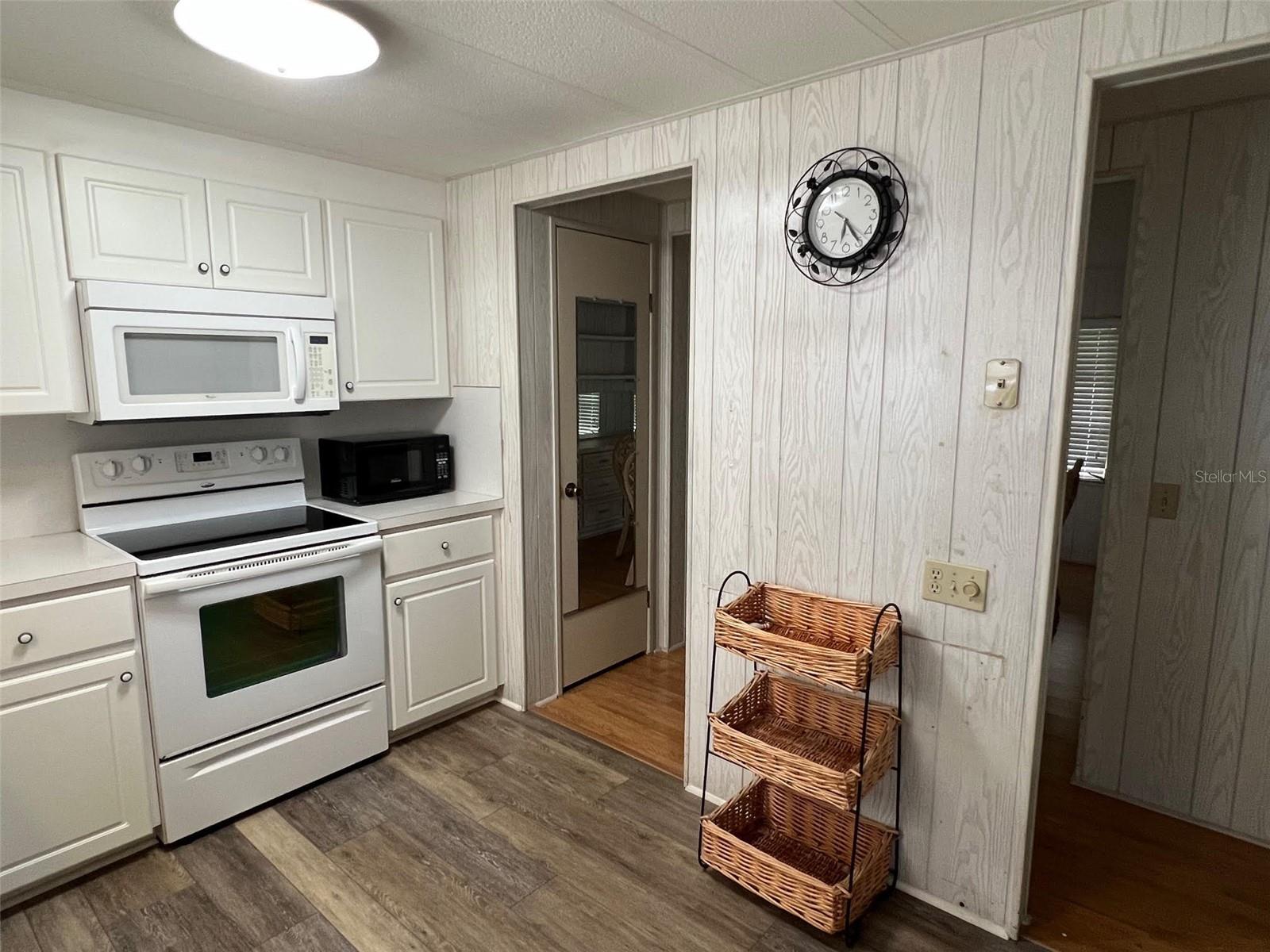 TB8428461 Property Photo