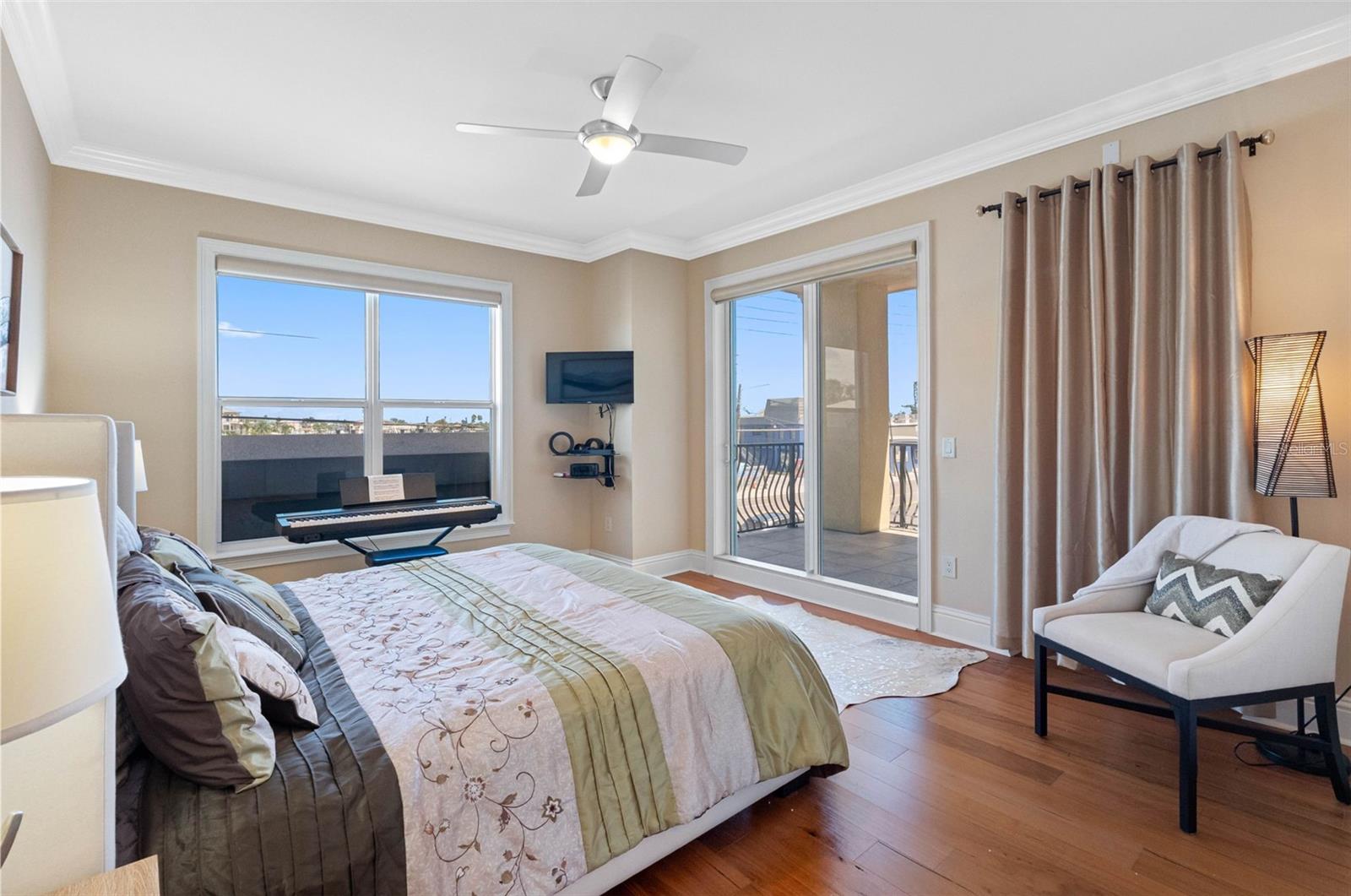 TB8428501 Property Photo