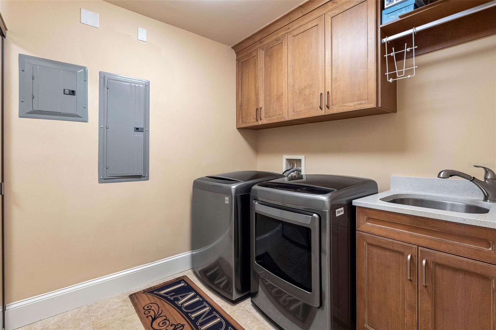 TB8428501 Property Photo