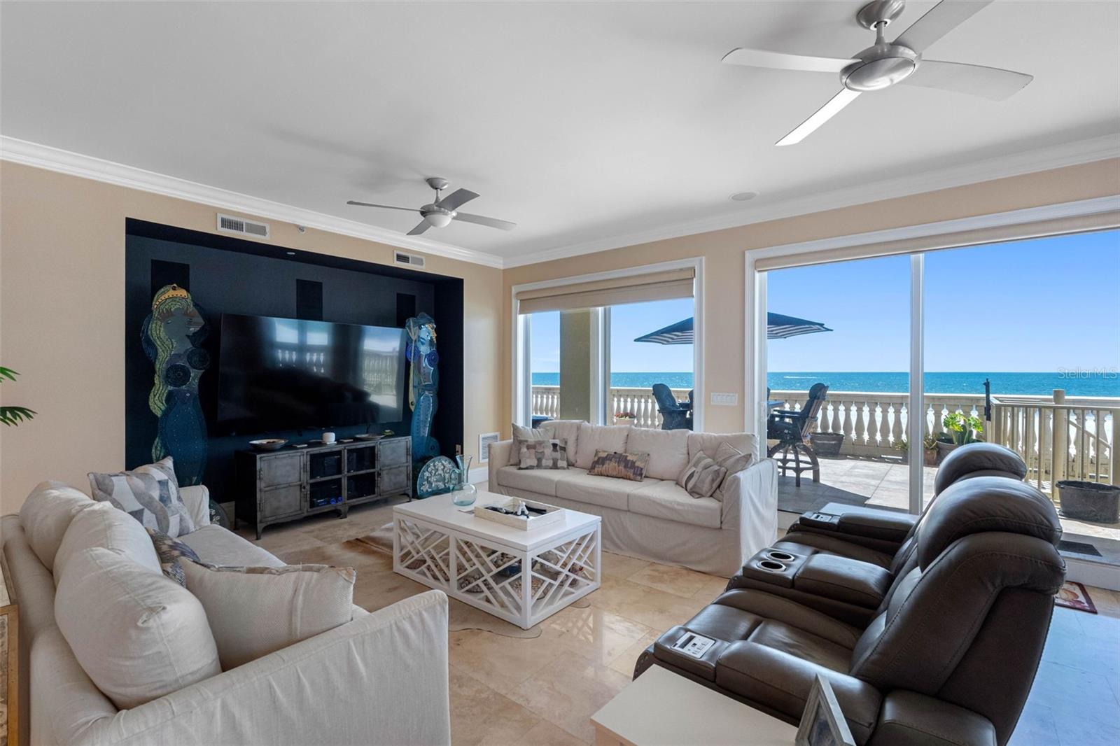 TB8428501 Property Photo