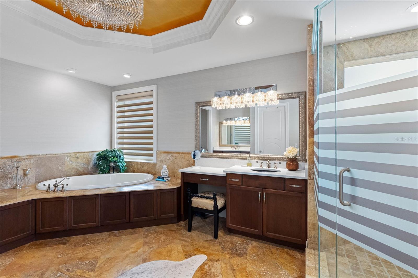 TB8428501 Property Photo