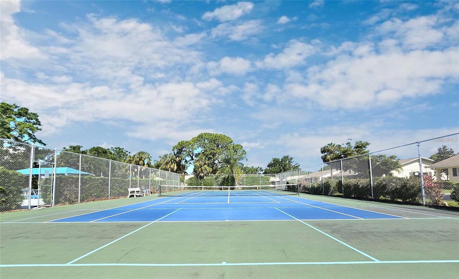 A4665347 Property Photo